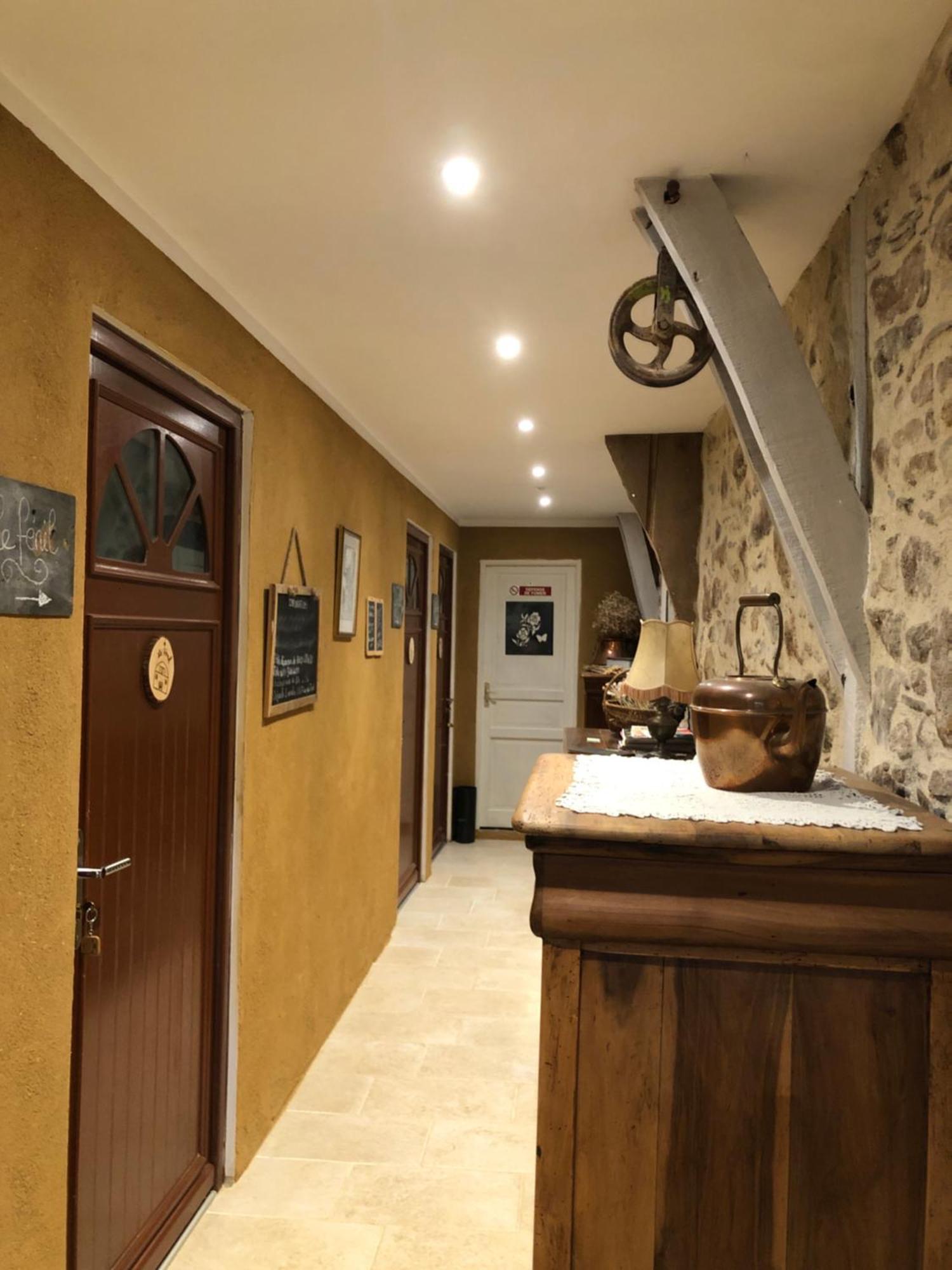 Ecuries De Saint Maurice- Maison D'Hotes De Gondou Lacapelle-Marival Szoba fotó